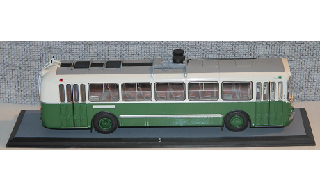 Троллейбус ЗИУ-5 зеленый. ClassicBus., масштабная модель, scale43