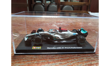 Модель Mercedes-AMG F1 W13 2022 George Russell Джордж Расселл formula 1 43 Bburago, масштабная модель, Mercedes-Benz, scale43