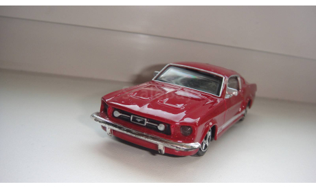 FORD MUSTANG GT  BURAGO  ТОЛЬКО МОСКВА САМОВЫВОЗ, масштабная модель, scale43