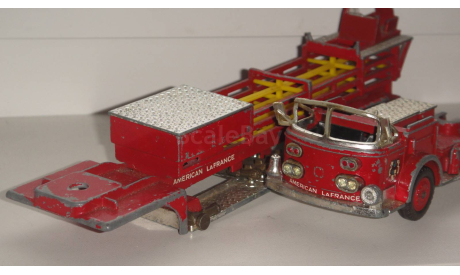 AERIAL RESCUE TRACTOR CORGI  ТОЛЬКО МОСКВА САМОВЫВОЗ, масштабная модель, scale0