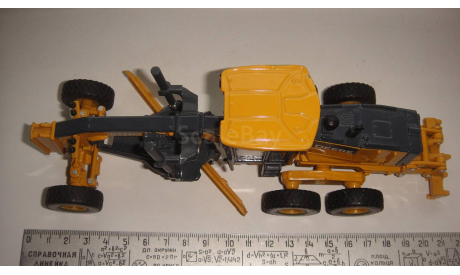ГРЕЙДЕР JOHN DEERE 872GP ERTL 1/50  ТОЛЬКО МОСКВА САМОВЫВОЗ, масштабная модель, scale50