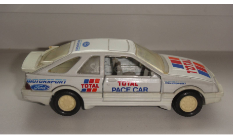 FORD SIERRA XR4I MATCHBOX  ТОЛЬКО МОСКВА САМОВЫВОЗ, масштабная модель, scale0
