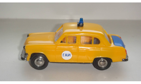 МОСКВИЧ 403 ГАИ ПЛАСТИК  ТОЛЬКО МОСКВА САМОВЫВОЗ, масштабная модель, scale43