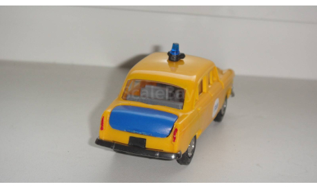 МОСКВИЧ 403 ГАИ ПЛАСТИК  ТОЛЬКО МОСКВА САМОВЫВОЗ, масштабная модель, scale43