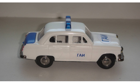 МОСКВИЧ 403 ГАИ ПЛАСТИК  ТОЛЬКО МОСКВА САМОВЫВОЗ, масштабная модель, scale43