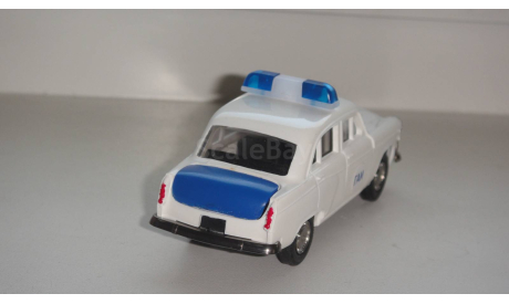 МОСКВИЧ 403 ГАИ ПЛАСТИК  ТОЛЬКО МОСКВА САМОВЫВОЗ, масштабная модель, scale43