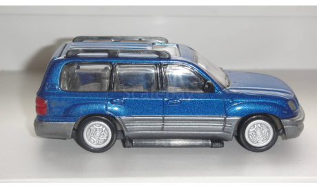 TOYOTA LAND CRUISER  ТОЛЬКО МОСКВА САМОВЫВОЗ, масштабная модель, scale43