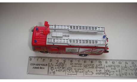 MERCEDES BENZ ПОЖАРНАЯ  ТОЛЬКО МОСКВА, масштабная модель, Mercedes-Benz, scale0