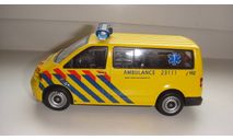 VOLKSWAGEN TRANSPORTER T5  ТОЛЬКО МОСКВА САМОВЫВОЗ, масштабная модель, scale43