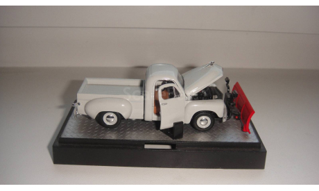 STUDEBAKER 2R 1950  ТОЛЬКО МОСКВА, масштабная модель, scale0