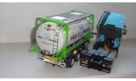 VOLVO FH GLOBE 4x2 W/TANKCONTAINER 20 FT WSI 1/50  ТОЛЬКО МОСКВА САМОВЫВОЗ, масштабная модель, scale0