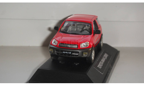 TOYOTA RAV 4  CARARAMA  ТОЛЬКО МОСКВА САМОВЫВОЗ, масштабная модель, scale43