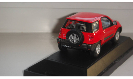 TOYOTA RAV 4  CARARAMA  ТОЛЬКО МОСКВА САМОВЫВОЗ, масштабная модель, scale43