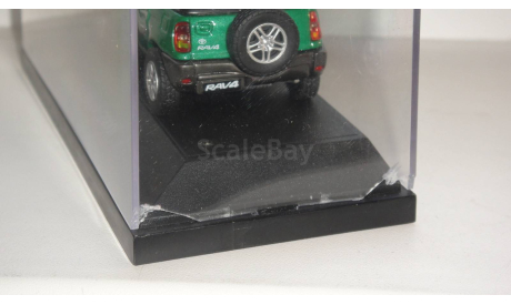 TOYOTA RAV 4  CARARAMA  ТОЛЬКО МОСКВА САМОВЫВОЗ, масштабная модель, scale43