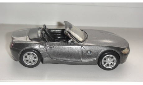 BMW Z4 KINSMART 1/32  ТОЛЬКО МОСКВА САМОВЫВОЗ, масштабная модель, scale32