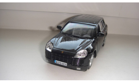 PORSCHE CAYENNE TURBO 1/38 KINSMART  ТОЛЬКО МОСКВА САМОВЫВОЗ, масштабная модель, scale0
