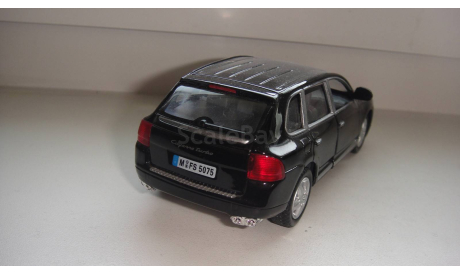 PORSCHE CAYENNE TURBO 1/38 KINSMART  ТОЛЬКО МОСКВА САМОВЫВОЗ, масштабная модель, scale0