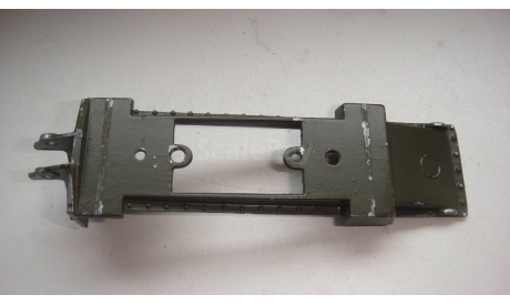 РАМА ОТ ТРАКТОРА Т-2 СССР  ТОЛЬКО МОСКВА САМОВЫВОЗ, запчасти для масштабных моделей, scale43