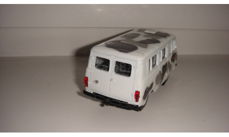 УАЗ 3962 КАМУФЛЯЖ  ТОЛЬКО МОСКВА САМОВЫВОЗ, масштабная модель, scale43