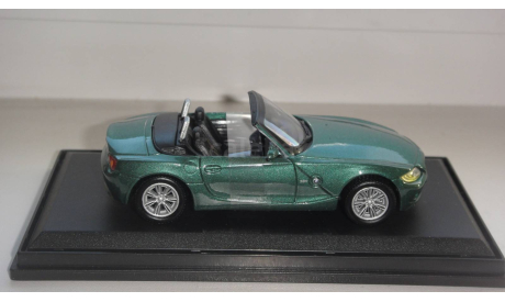 BMW Z4 CARARAMA  ТОЛЬКО МОСКВА САМОВЫВОЗ, масштабная модель, scale43