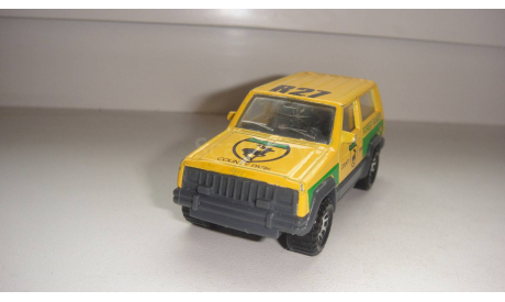 JEEP CHEROKEE 1.56 MATCHBOX  ТОЛЬКО МОСКВА САМОВЫВОЗ, масштабная модель, scale0