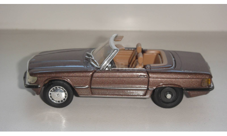 MERCEDES BENZ 560 SL CARARAMA  ТОЛЬКО МОСКВА САМОВЫВОЗ, масштабная модель, scale43, Mercedes-Benz