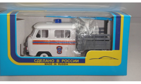 УАЗ 3962 МЧС ПЛАСТИК ТОЛЬКО МОСКВА САМОВЫВОЗ, масштабная модель, scale43
