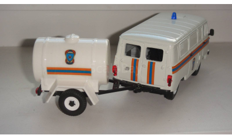 УАЗ 3962 МЧС С ПРИЦЕПОМ  ТОЛЬКО МОСКВА САМОВЫВОЗ, масштабная модель, scale43