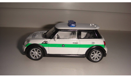 MINI COOPER S POLIZEI  ТОЛЬКО МОСКВА САМОВЫВОЗ, масштабная модель, scale43