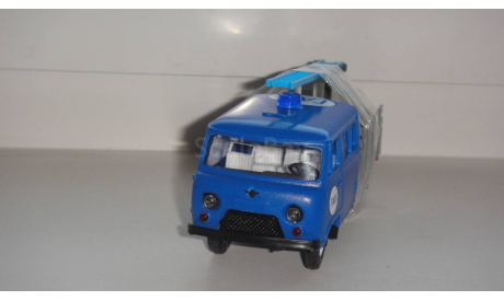 УАЗ 3962 ГАИ ПЛАСТИК ТОЛЬКО МОСКВА САМОВЫВОЗ, масштабная модель, scale43