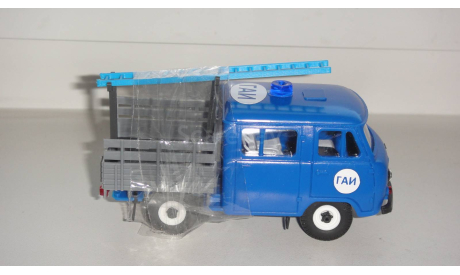 УАЗ 3962 ГАИ ПЛАСТИК ТОЛЬКО МОСКВА САМОВЫВОЗ, масштабная модель, scale43