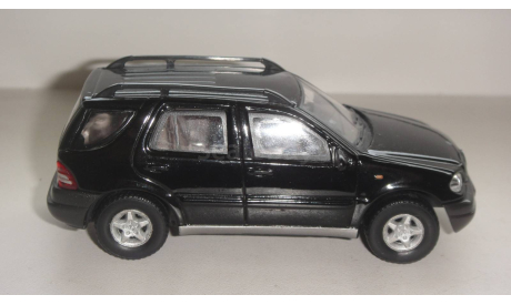 MERCEDES BENZ  МL 320 CARARAMA  ТОЛЬКО МОСКВА САМОВЫВОЗ, масштабная модель, scale43, Mercedes-Benz