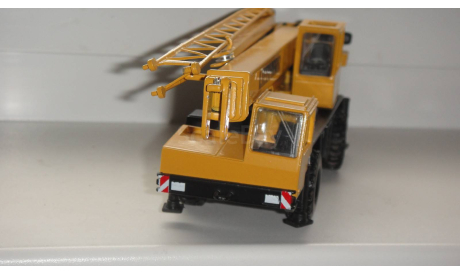 КРАН ПОДЪЕМНЫЙ LТМ 1025 LIEBHERR  ТОЛЬКО МОСКВА САМОВЫВОЗ, масштабная модель, scale0