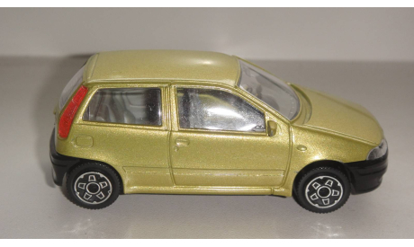 FIAT PUNTO BURAGO  ТОЛЬКО МОСКВА САМОВЫВОЗ, масштабная модель, scale43