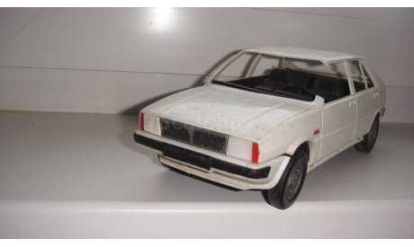 LANCIA DELTA 1/24 ПЛАСТМАССА  ТОЛЬКО МОСКВА, масштабная модель, scale24