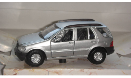 MERCEDES BENZ  ML 320 MAISTO  ТОЛЬКО МОСКВА САМОВЫВОЗ, масштабная модель, scale0, Mercedes-Benz