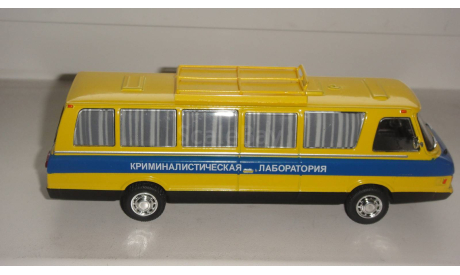 АВТОМОБИЛЬ НА СЛУЖБЕ № 13 ЗИЛ 118КЛ  ТОЛЬКО МОСКВА САМОВЫВОЗ, журнальная серия Автомобиль на службе (DeAgostini), scale43