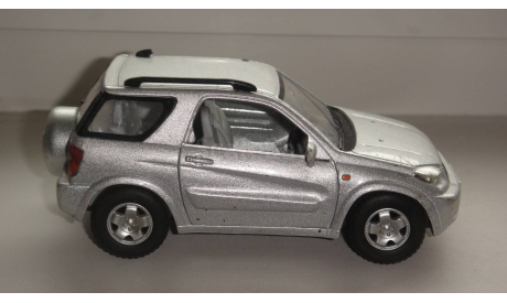 TOYOTA RAV4 KINSMART  1/32  ТОЛЬКО МОСКВА САМОВЫВОЗ, масштабная модель, scale0