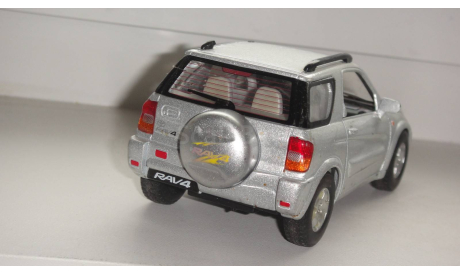 TOYOTA RAV4 KINSMART  1/32  ТОЛЬКО МОСКВА САМОВЫВОЗ, масштабная модель, scale0