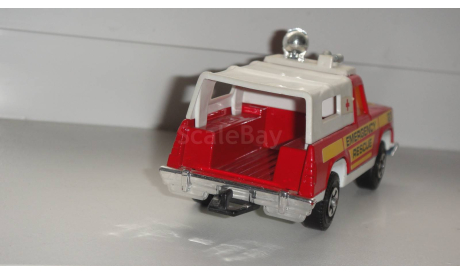 PLYMOUTH TRAIL DUSTER MATCHBOX  ТОЛЬКО МОСКВА САМОВЫВОЗ, масштабная модель, scale0