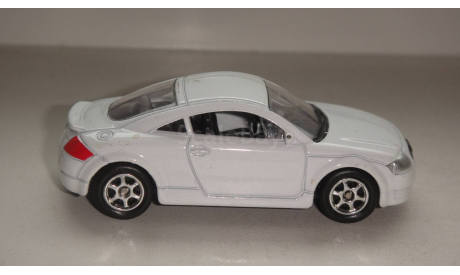 AUDI TT  WELLY  1/60  ТОЛЬКО МОСКВА САМОВЫВОЗ, масштабная модель, scale0