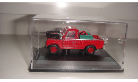 LAND ROVER FIRE OXFORD 1.76  ТОЛЬКО МОСКВА САМОВЫВОЗ, масштабная модель