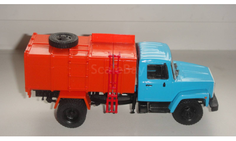 АВТОЛЕГЕНДЫ ГРУЗОВИКИ №54 КО-413 (3307)  ТОЛЬКО МОСКВА САМОВЫВОЗ, журнальная серия Автолегенды СССР (DeAgostini), ГАЗ, scale43