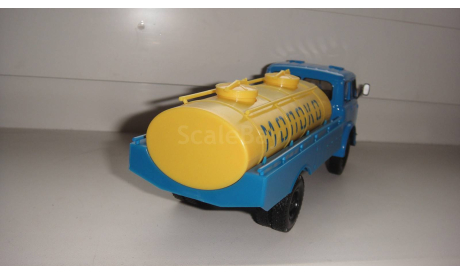 МАЗ 500Б АЦПТ-5,6  МОЛОКО НАП  ТОЛЬКО МОСКВА САМОВЫВОЗ, масштабная модель, scale43