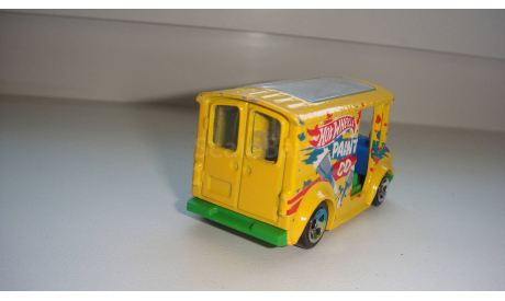МИНИ АВТОБУС  HOT WHEELS  ТОЛЬКО МОСКВА САМОВЫВОЗ, масштабная модель, scale0