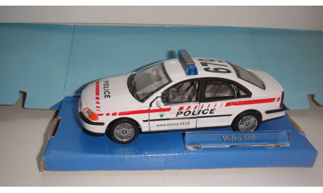 VOLVO S80 POLICE CARARAMA  ТОЛЬКО МОСКВА, масштабная модель, scale43