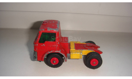 FORD TRACTOR  MATCHBOX  ТОЛЬКО МОСКВА, масштабная модель, scale0