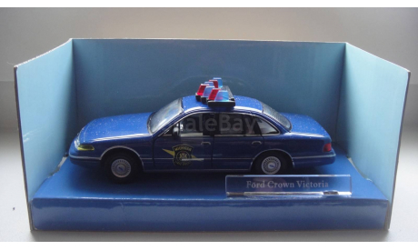 FORD CROWN VICTORIA CARARAMA ТОЛЬКО МОСКВА, масштабная модель, 1:43, 1/43