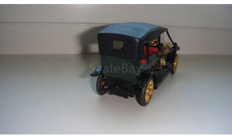 РУССО БАЛТ С 24-40 А22 1979 ГОД  ТОЛЬКО МОСКВА САМОВЫВОЗ, масштабная модель, scale43