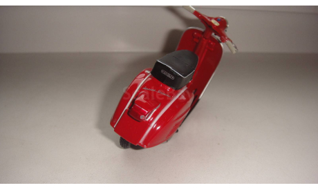 МОТОРОЛЛЕР VESPA MAISTO ТОЛЬКО МОСКВА САМОВЫВОЗ, масштабная модель мотоцикла, scale0